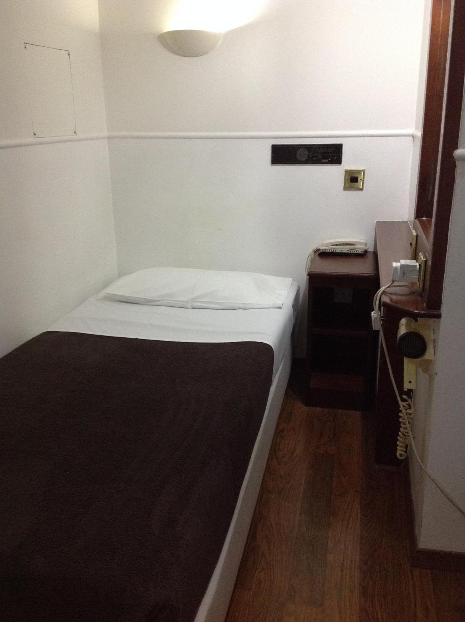 ลอนดอน คอนติเน็นตัล โฮเต็ล Hotel ห้อง รูปภาพ