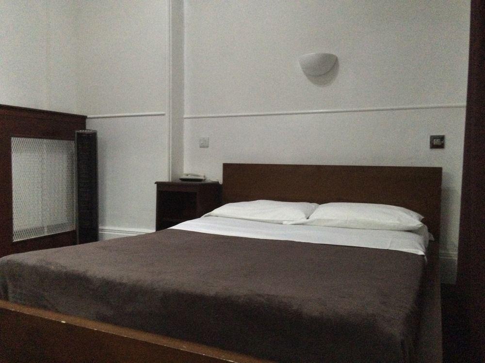 ลอนดอน คอนติเน็นตัล โฮเต็ล Hotel ภายนอก รูปภาพ
