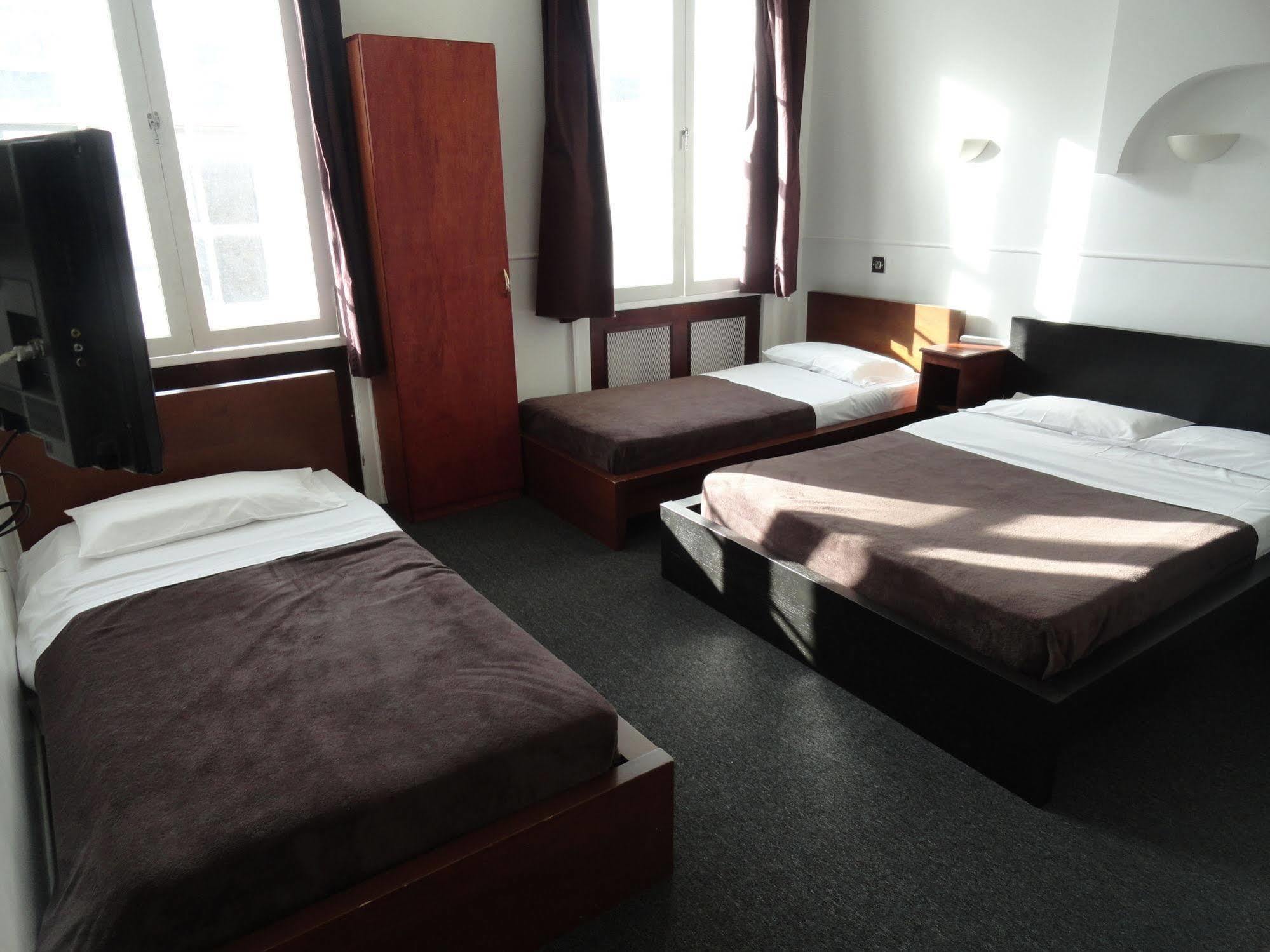 ลอนดอน คอนติเน็นตัล โฮเต็ล Hotel ภายนอก รูปภาพ