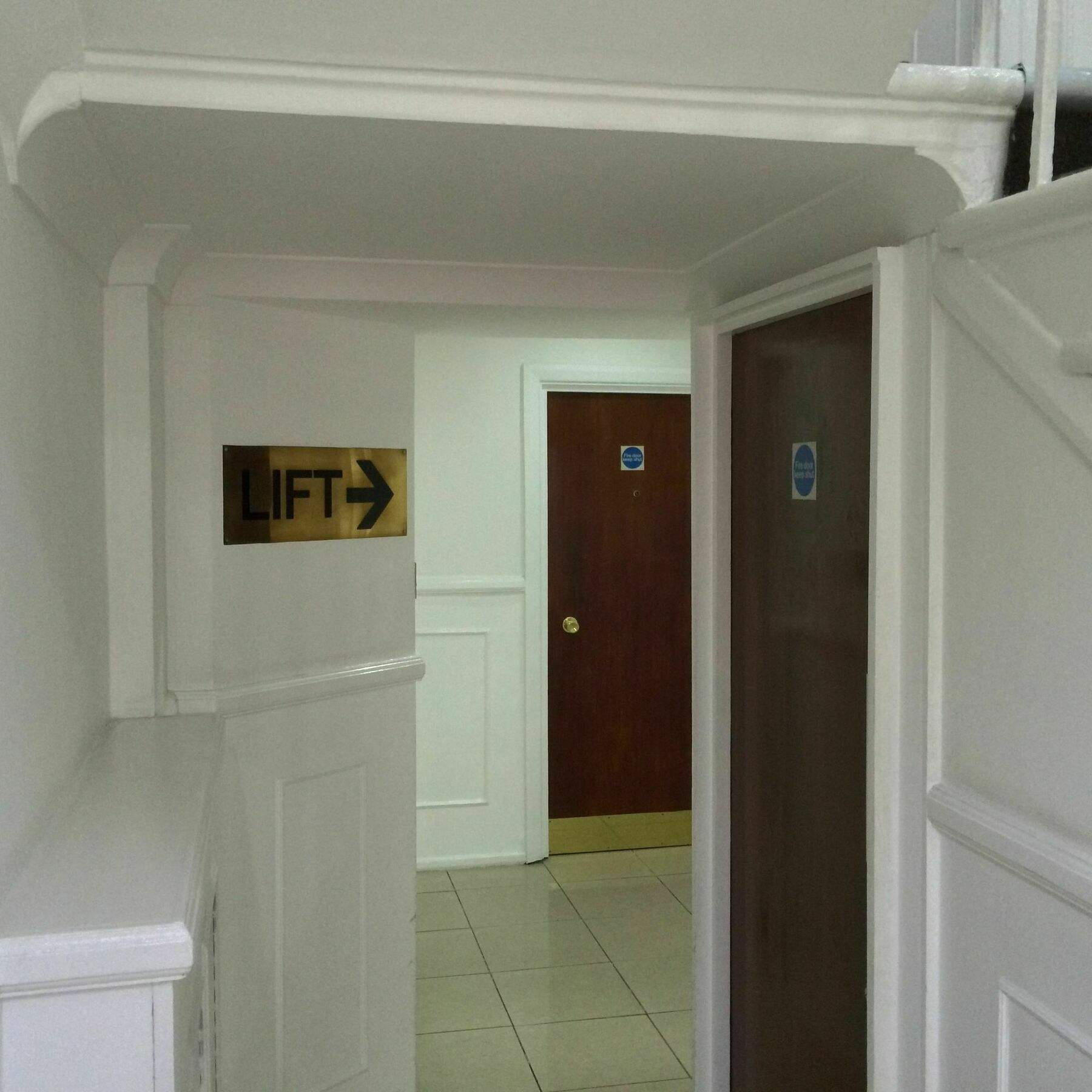 ลอนดอน คอนติเน็นตัล โฮเต็ล Hotel ภายนอก รูปภาพ